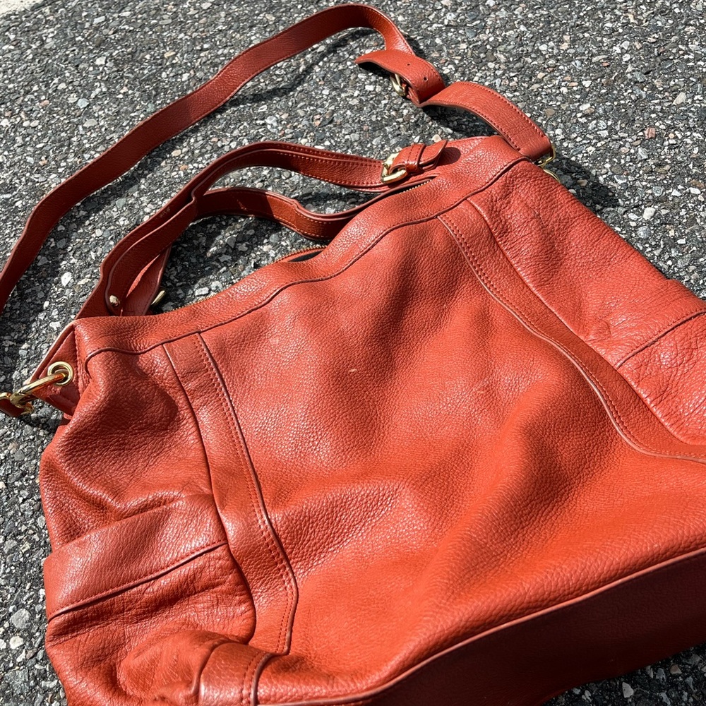 PRESA  ORANGE BROWN CROSSBODY LEATHER BAG GOOD COND
